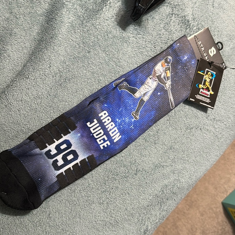 2 pairs Aaron Judge New York Yankees socks new with tags M/L